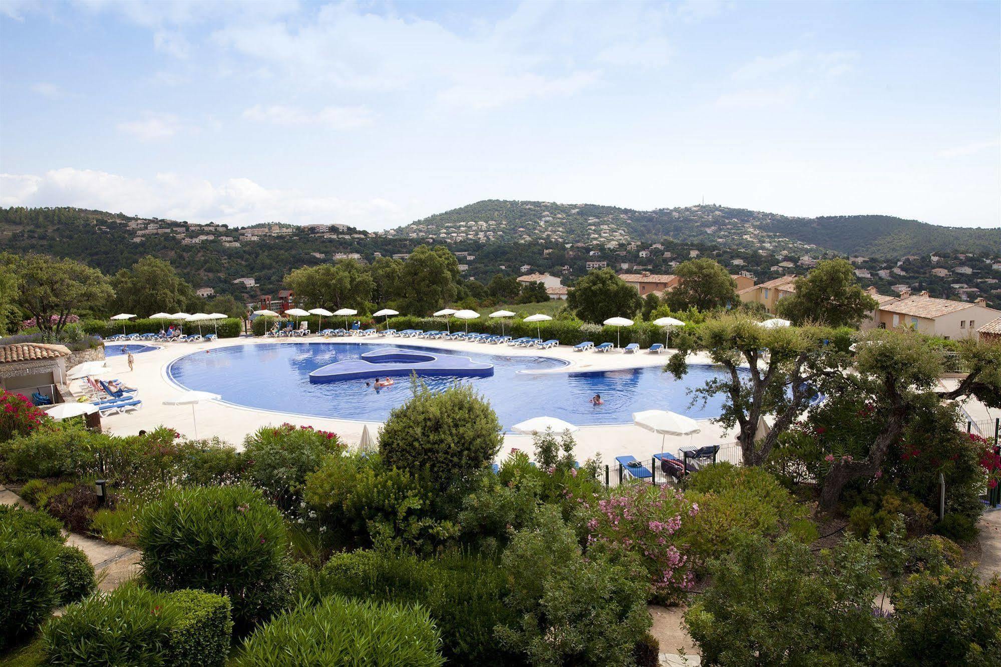 P&V Residence Le Hameau Des Issambrr Sainte-Maxime Luaran gambar